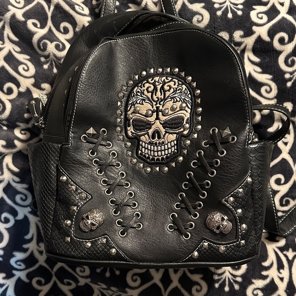 Black Skull Embellished Backpack - Picture 1 of 3